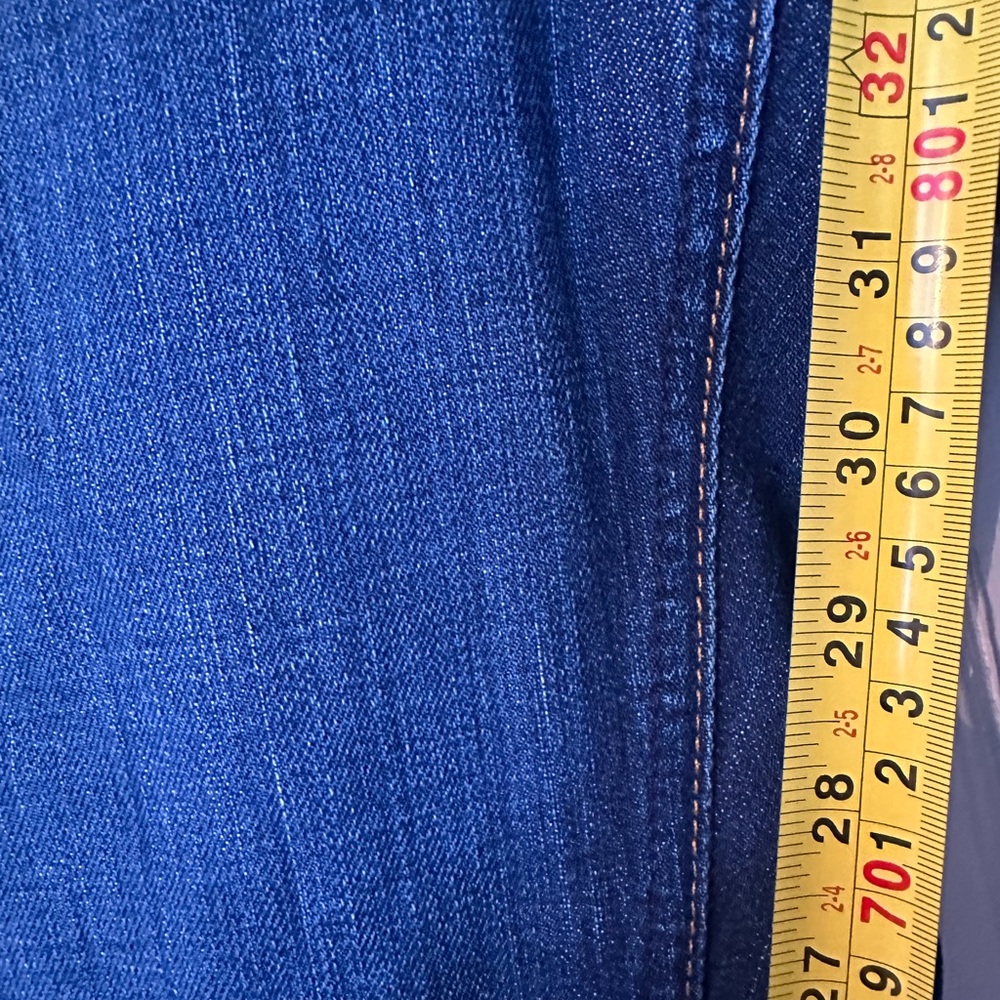 I—Habitual Jean - Picture 9 of 16
